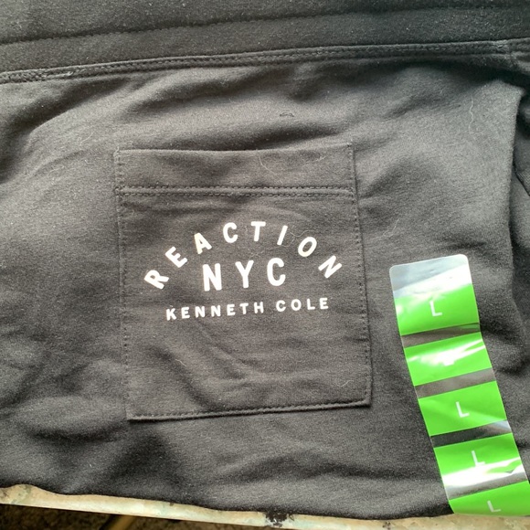 New with Tags Kenneth Cole Reaction Black Drawstring Shorts with Pockets Large - Picture 6 of 6